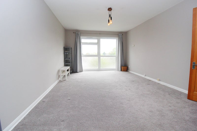 '1 Bedroom Flat in Wallington' Room to Rent from SpareRoom