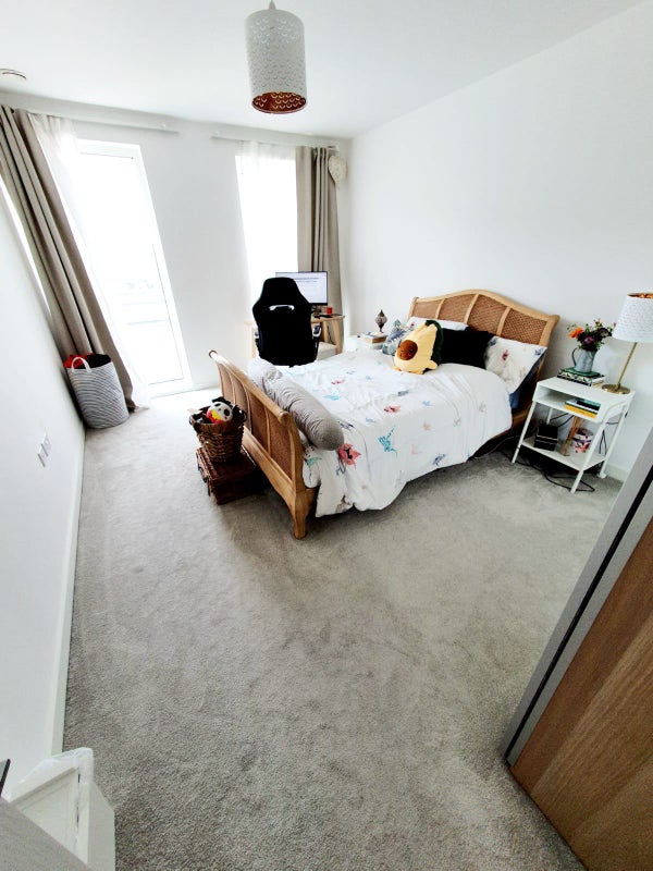 'Modern 1 Bedroom Flat in Upton Park' Room to Rent from SpareRoom