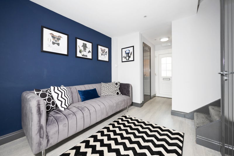 Photo 1: Communal Area