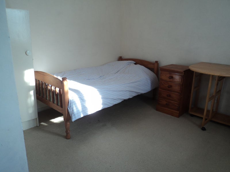 'Rooms in Bracknell' Room to Rent from SpareRoom