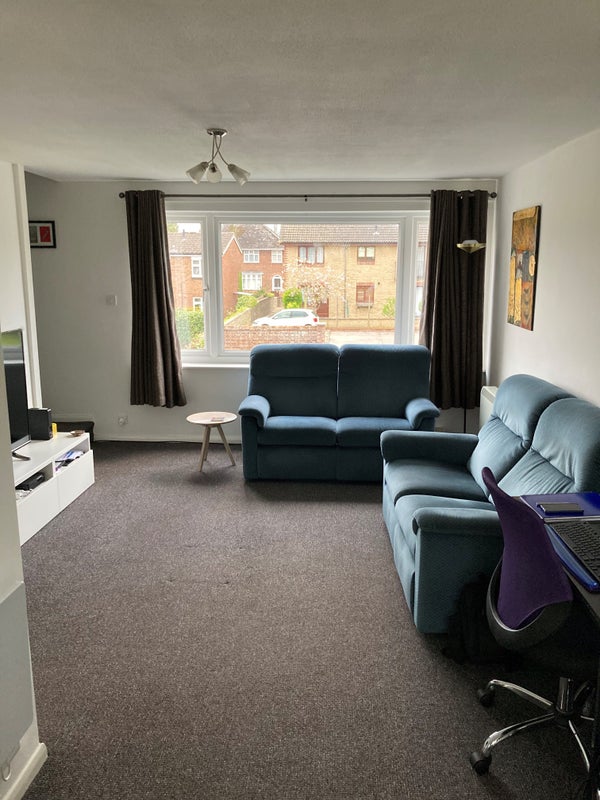 'Bright and spacious 2 bed in Royston ' Room to Rent from