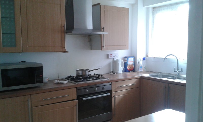 Photo 1: Kitchen