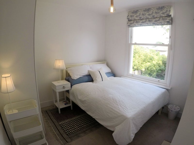 Photo 1: Double bedroom 1