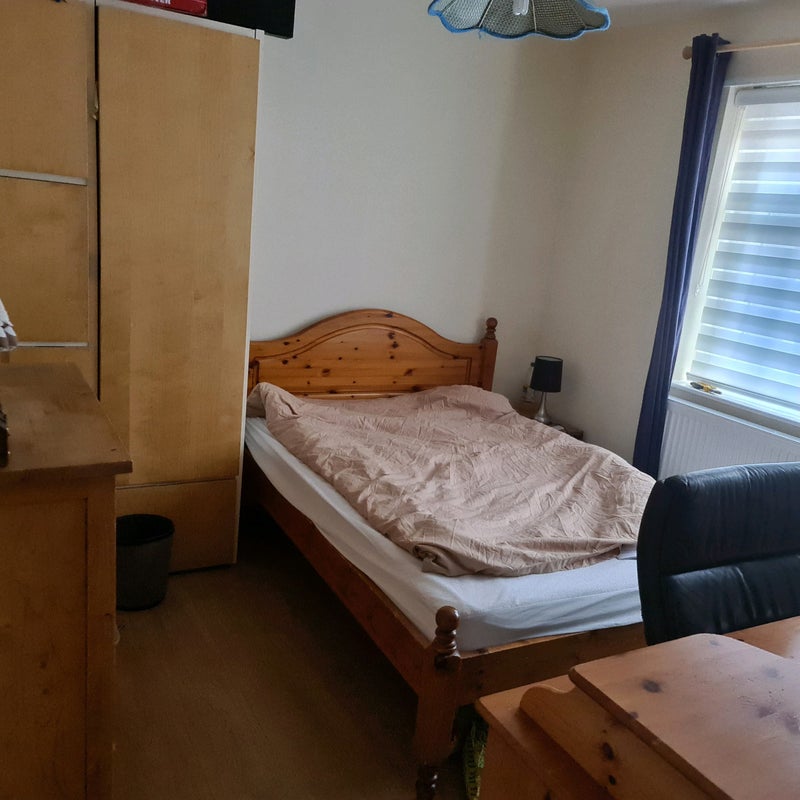 Photo 1: Lodgers Room. Fully furnished.
