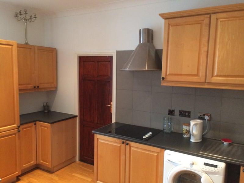 '1 BedLondon BridgeElephant & CastleBermondsey' Room to Rent from