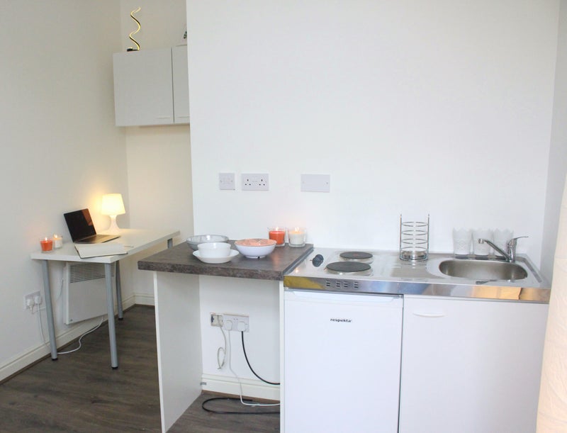 'Studio Chorley Old Road' Room to Rent from SpareRoom