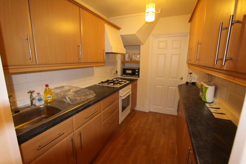 'Double Room Greenford, Bills Included' Room to Rent from SpareRoom