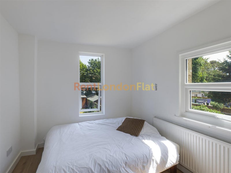 'Amazing 2 Bed Flat in Hounslow' Room to Rent from SpareRoom