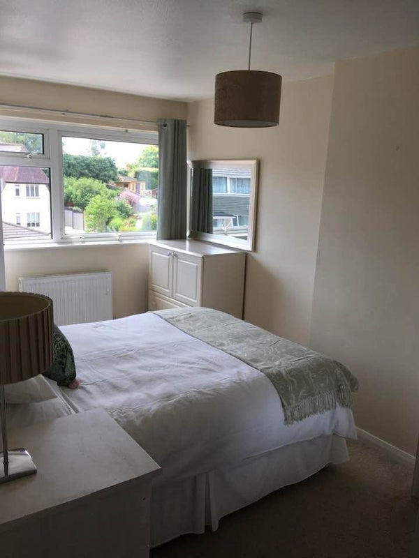 Photo 1: room 2