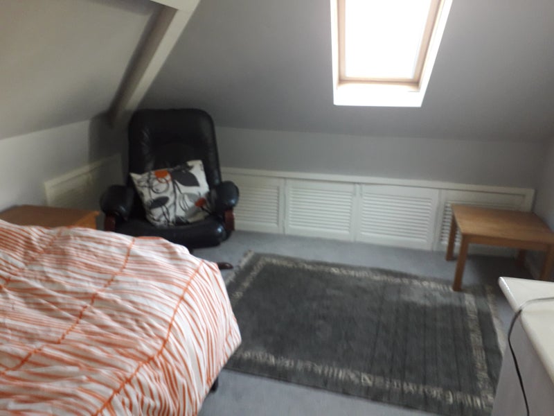 Photo 1: bedroom