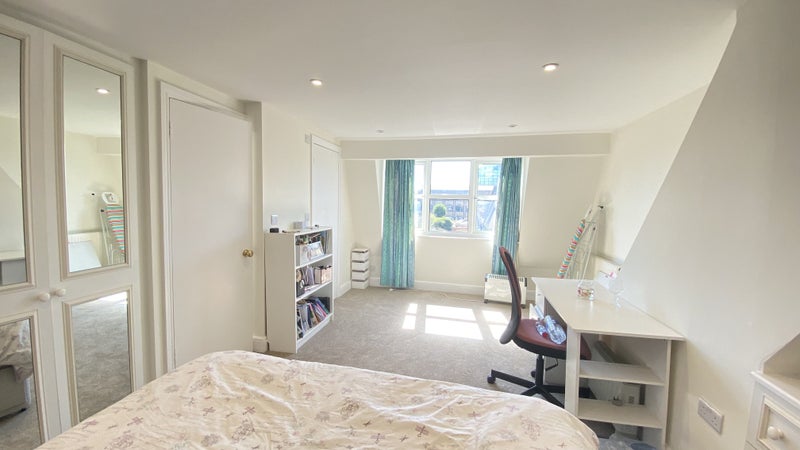 Photo 1: Room overlooks the garden and has double glazing