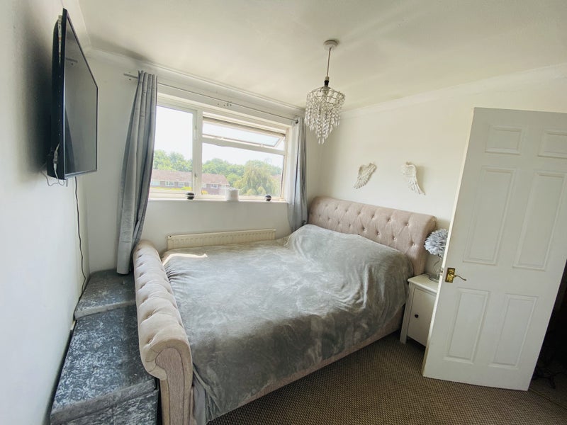 'Large double room in swanwick right by the marina ' Room to Rent from