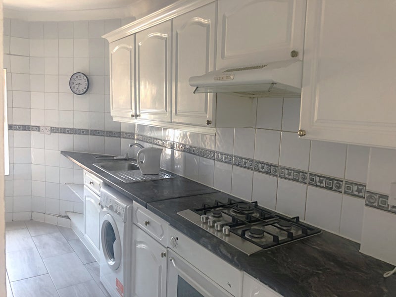 'Stunning Stepney Green Flatshare!' Room to Rent from SpareRoom