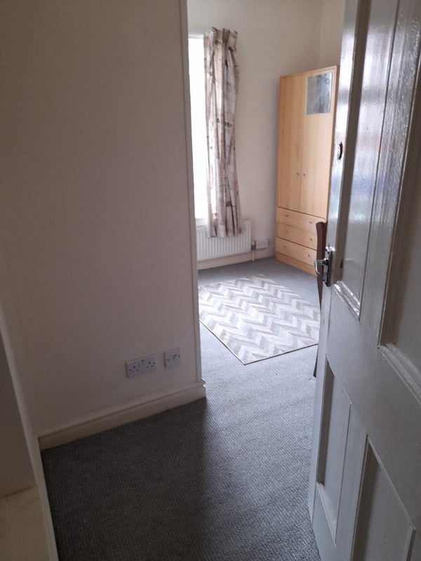'Room stafford town centre fully furnished' Room to Rent from SpareRoom