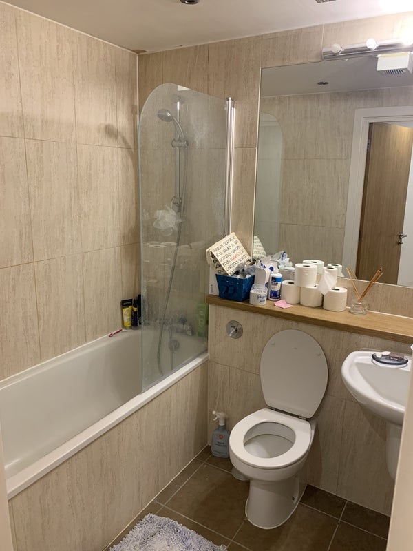 'Bright Double room with own Bathroom' Room to Rent from SpareRoom