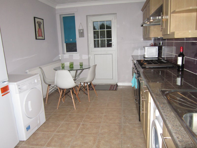 'Rooms to Rent on Hyde Park, Doncaster' Room to Rent from SpareRoom