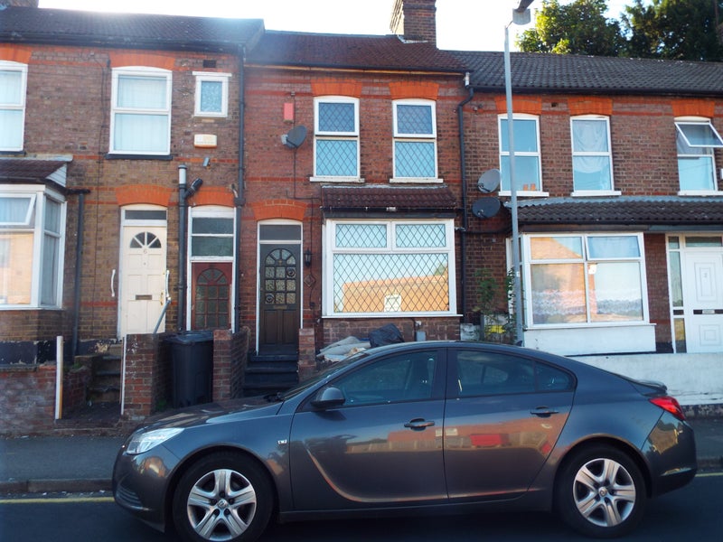 'Luton 2/3 Bedroom House' Room to Rent from SpareRoom
