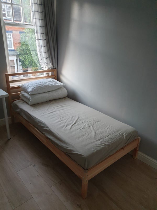 Photo 1: £385