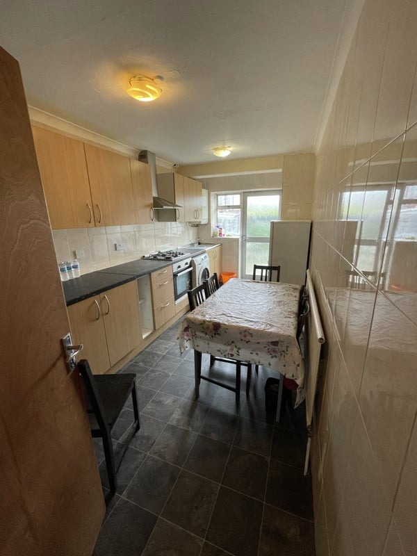 '3 Bedroom House to Rent Wood Green' Room to Rent from SpareRoom