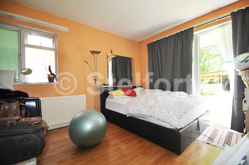 'Lovely studio flat is set in Muswell Hill within ' Room to Rent from