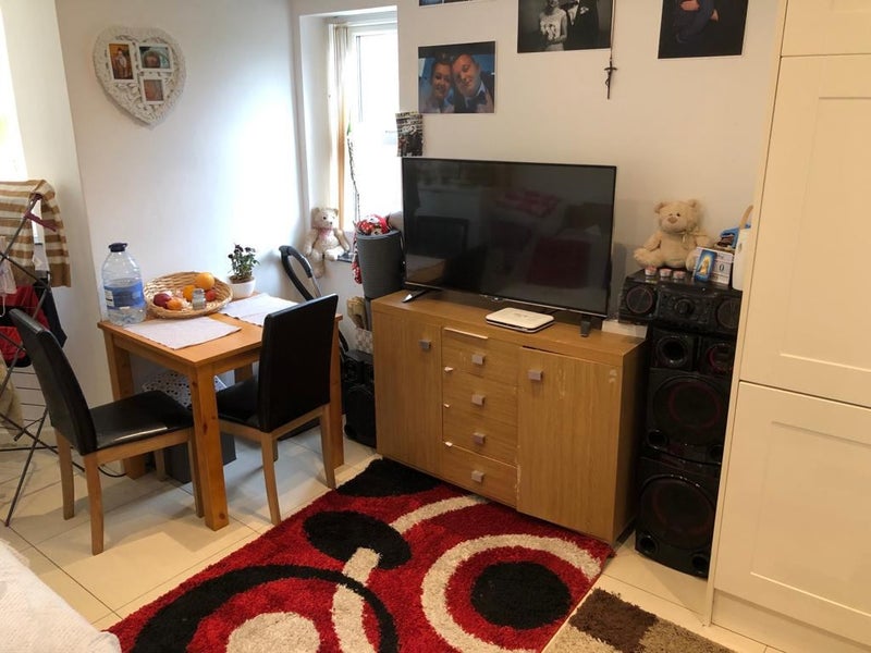 '10th Sep1 bed FlatWhalley Range ' Room to Rent from SpareRoom