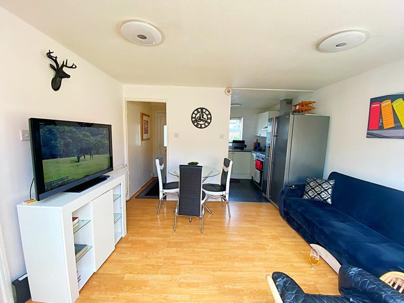 'Raynes Park' Room to Rent from SpareRoom