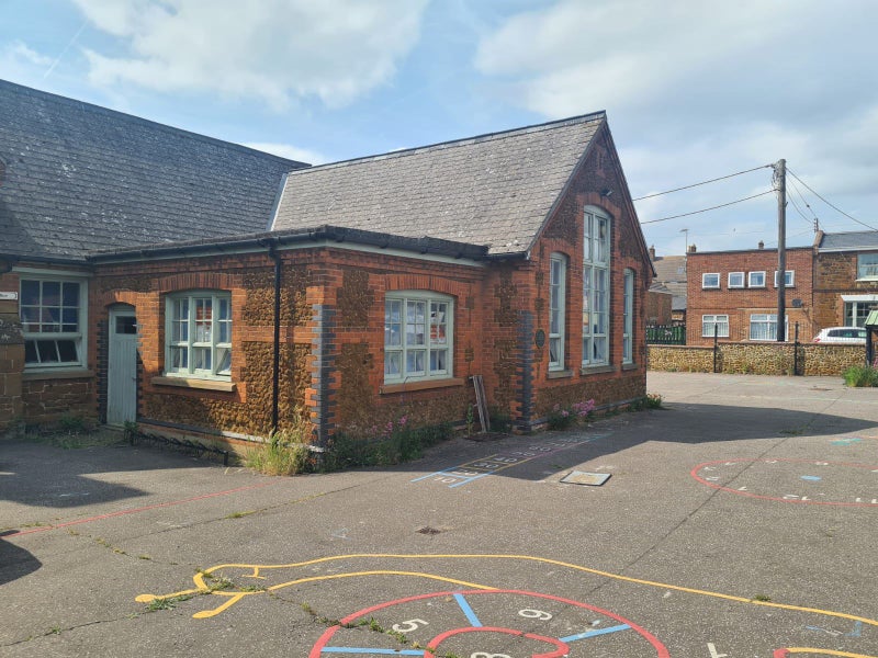 'Large Room Available In Hunstanton Centre' Room to Rent from