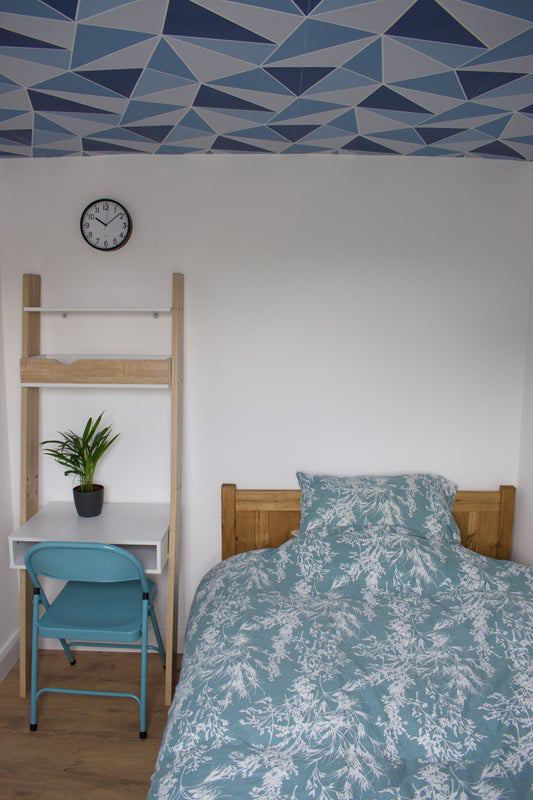 Photo 1: Stock photo