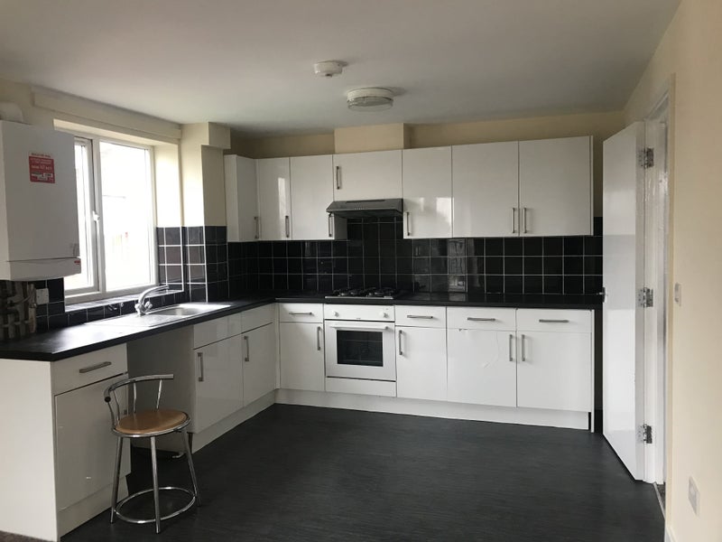 '1bedroom flat in Dagenham East ' Room to Rent from SpareRoom