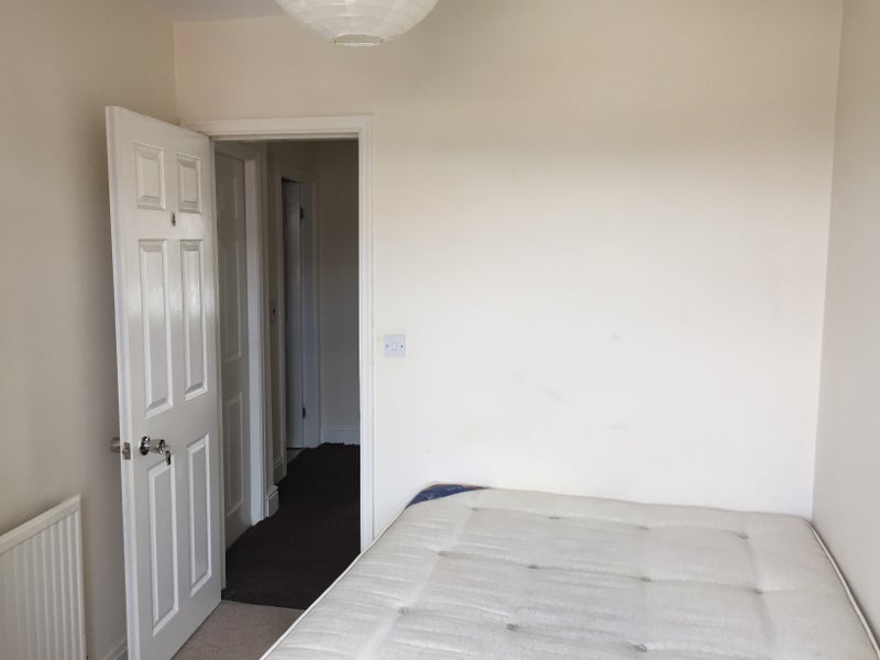 'Single room to let in Castleford' Room to Rent from SpareRoom