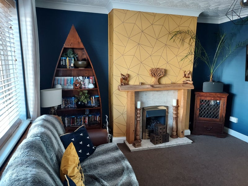 Photo 1: Living room