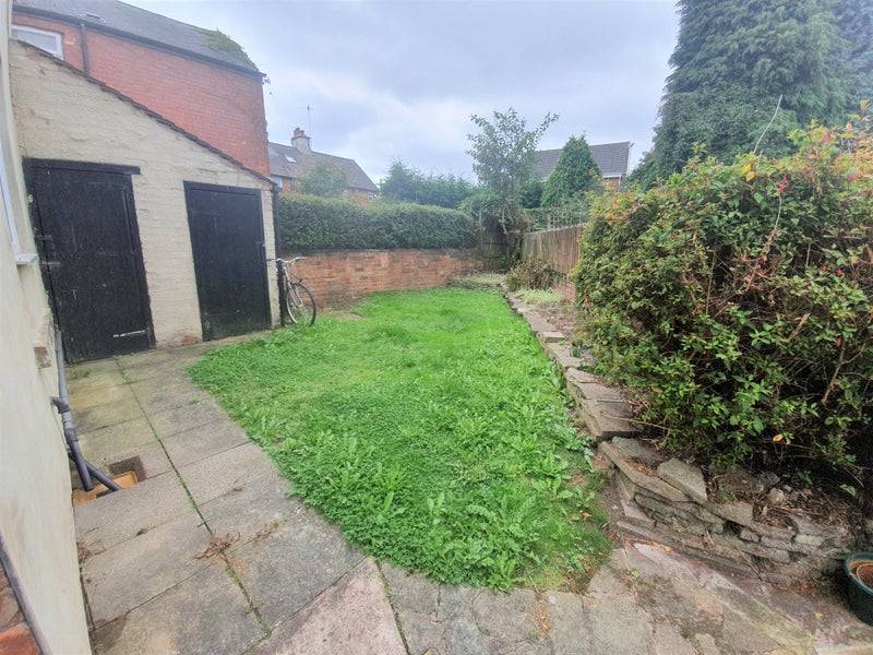 'Layton Avenue Mansfield NG18' Room to Rent from SpareRoom