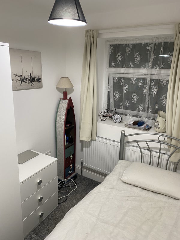 'Box Room in Stratford ' Room to Rent from SpareRoom