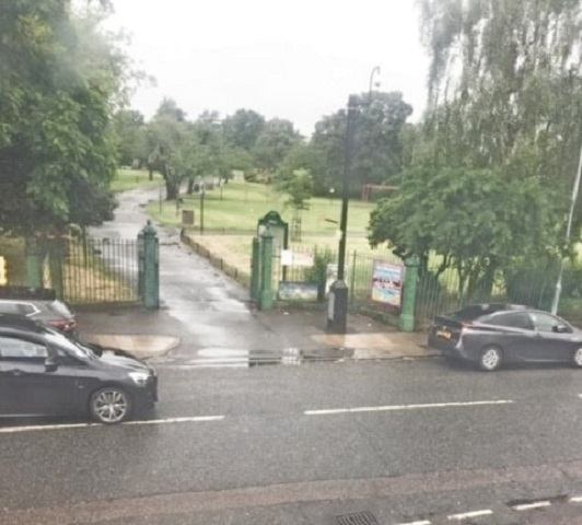 Photo 1: Park opposite the accommodation