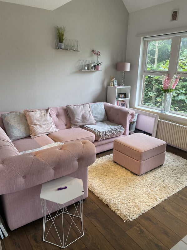 Photo 1: Living Room