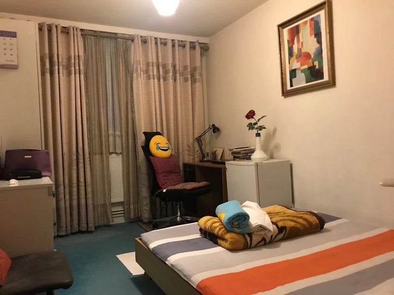 Photo 1: Bedroom (1)