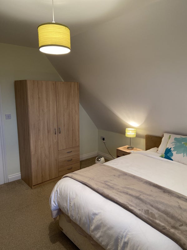 Photo 1: Room (Yours)