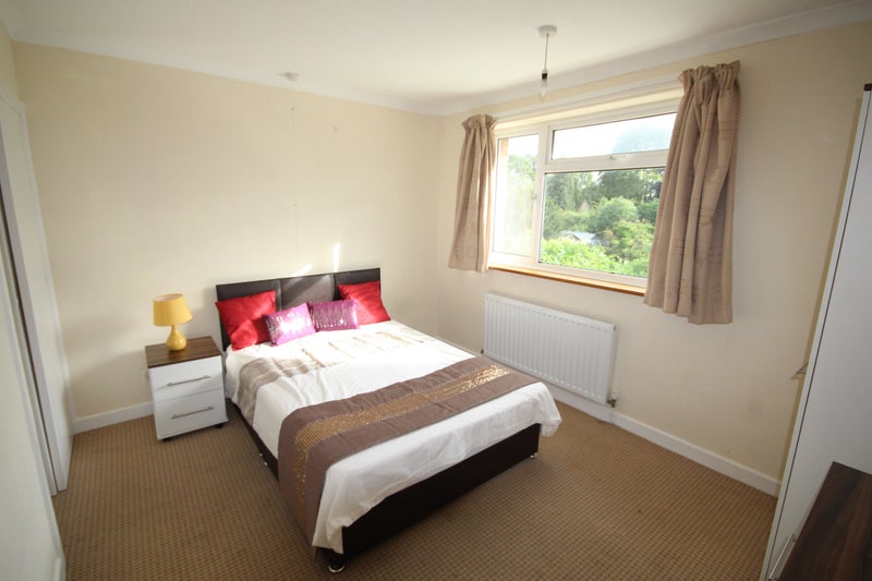 Photo 1: Double Room 4