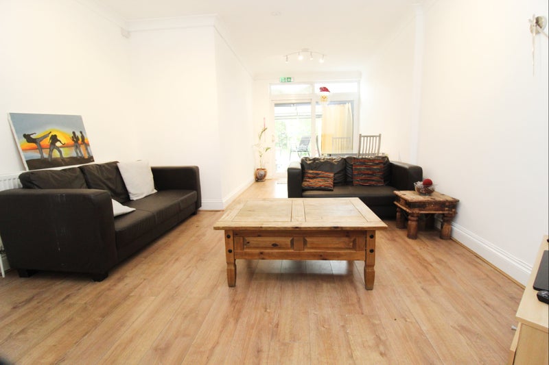 'Room to Rent in Morden' Room to Rent from SpareRoom