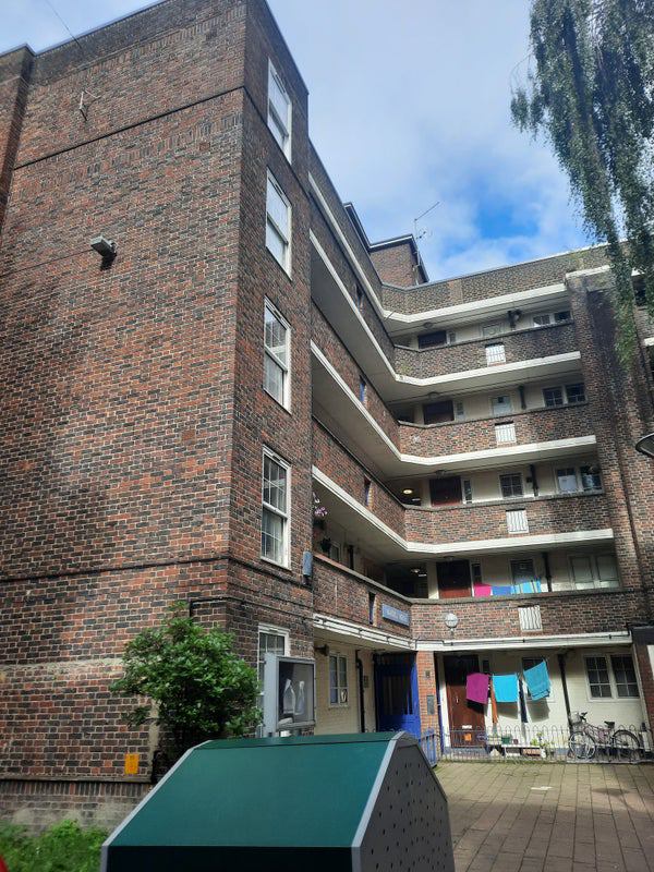 'Big Room Cutty Sark/Greenwich right next to DLR ' Room to Rent from