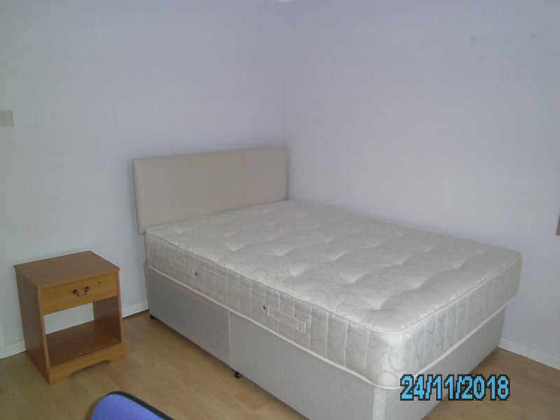 'Large Double Room For Rent Bracknell' Room to Rent from SpareRoom