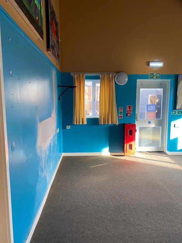 'Guardianship 4 Bed House Share near Wokingham ' Room to Rent from