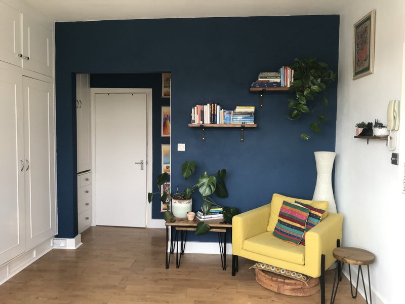 Photo 1: Living area