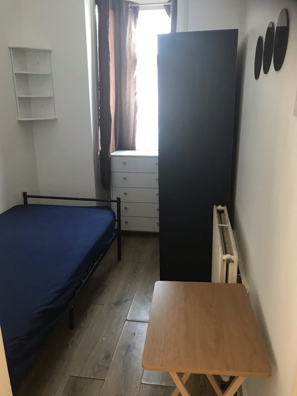 'Single Room In Wembley ' Room to Rent from SpareRoom