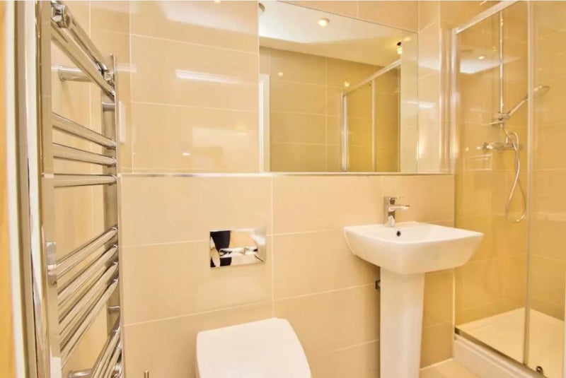 'Double Ensuite in Woolwich' Room to Rent from SpareRoom