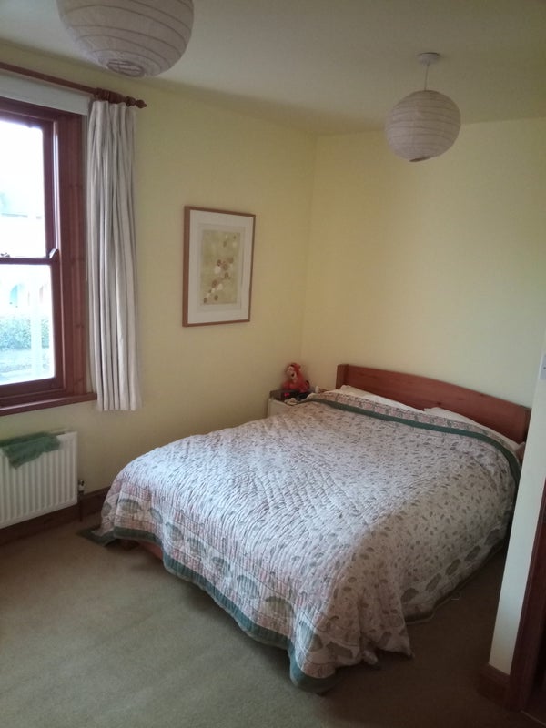 Photo 1: Beroom