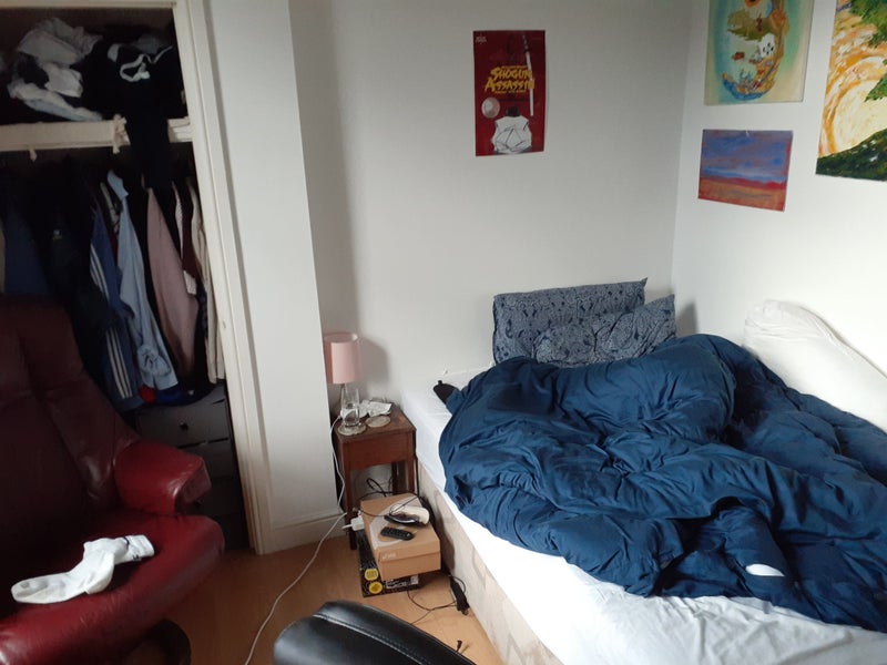 'Large double room for rent in Whalley Range' Room to Rent from SpareRoom