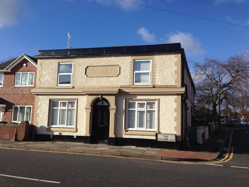 '🏡 Quality double room in Bebington' Room to Rent from SpareRoom