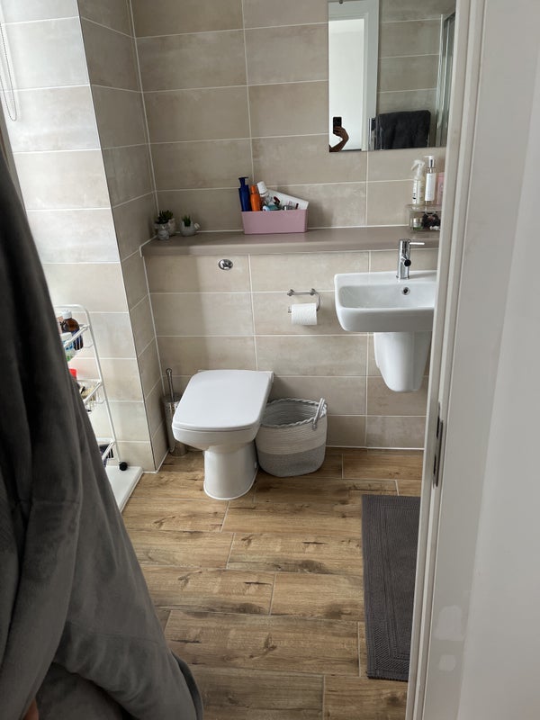 'Lovely Canal side Apartment ' Room to Rent from SpareRoom