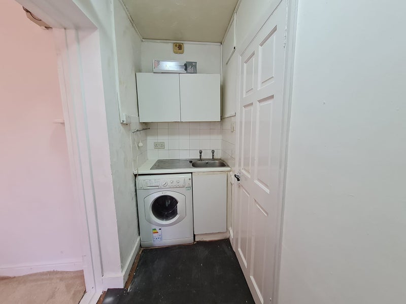 'Studio flat North Finchley' Room to Rent from SpareRoom